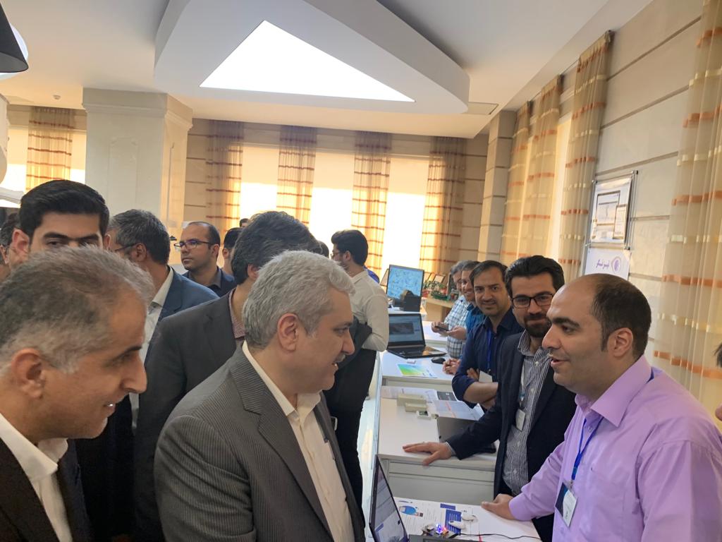 نمایشگاه محصولات فضایی صندوق نوآوری و شکوفایی